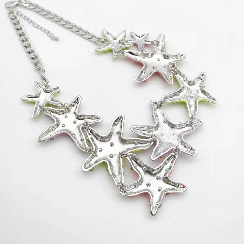 Get it now! Rhinestone Decor Starfish Bib Necklace